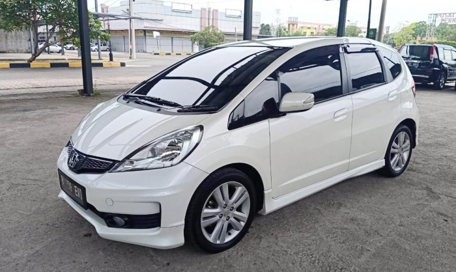 Harga Mobil Honda Jazz 50 Juta: Ini 6 Tipe Paling Dicari! harga mobil Honda Jazz 50 juta Honda Jazz 1.5L RS AT Tahun 2012 - Moladin