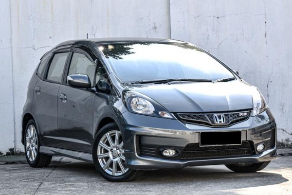 Harga Mobil Honda Jazz 50 Juta: Ini 6 Tipe Paling Dicari! harga mobil Honda Jazz RS CVT AT Tahun 2013 - Moladin