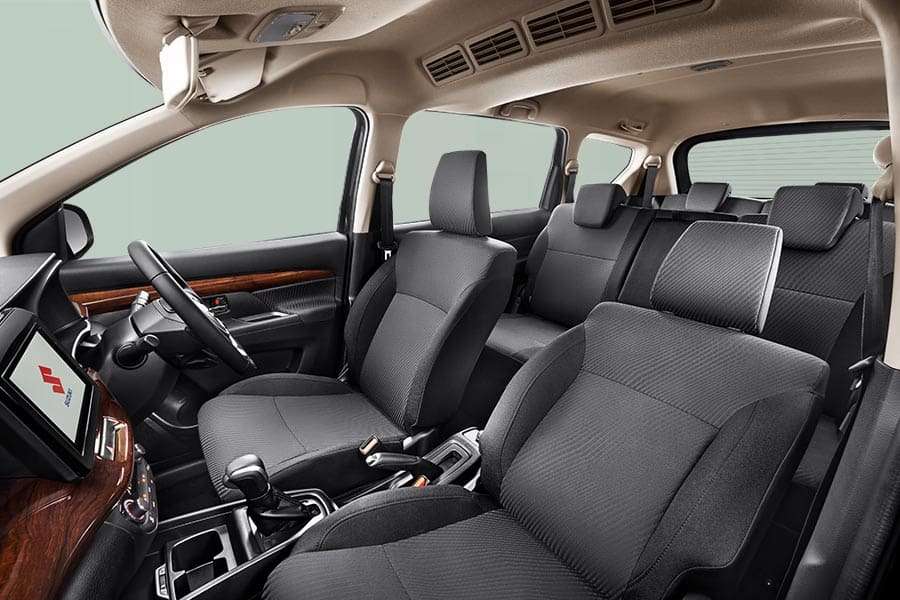 Interior Ertiga: Perbedaan Varian GA, GL, dan GX yang Wajib Kalian Tahu Interior Ertiga
