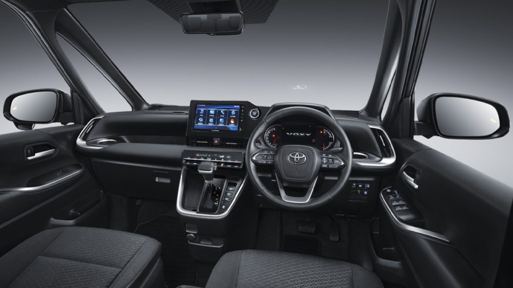 kabin Toyota Voxy interior - Moladin