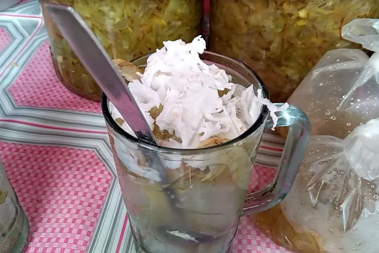 kuliner Surya Kencana Bogor Es Pala Pak Ujang - Moladin