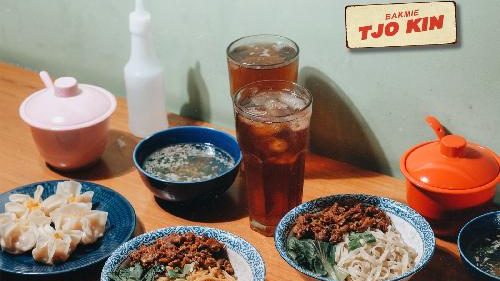 kuliner braga - Moladin