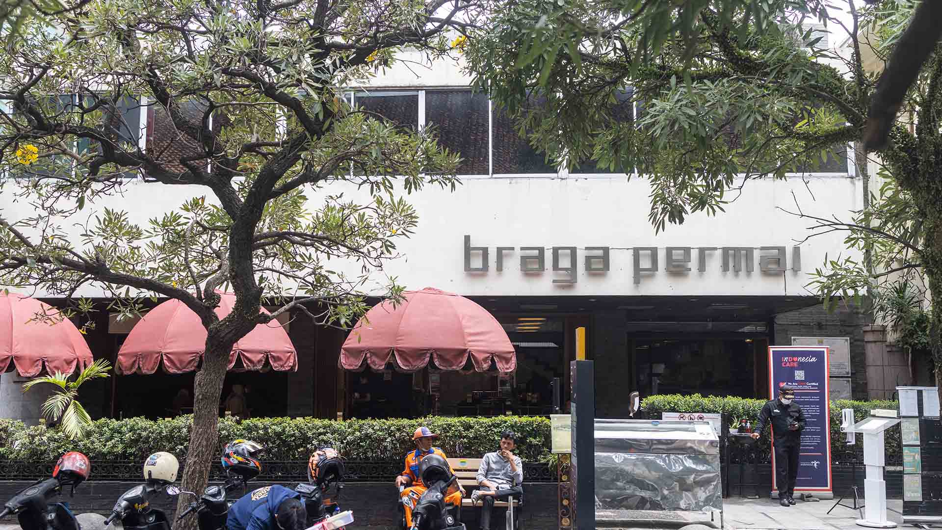 kuliner braga - Moladin