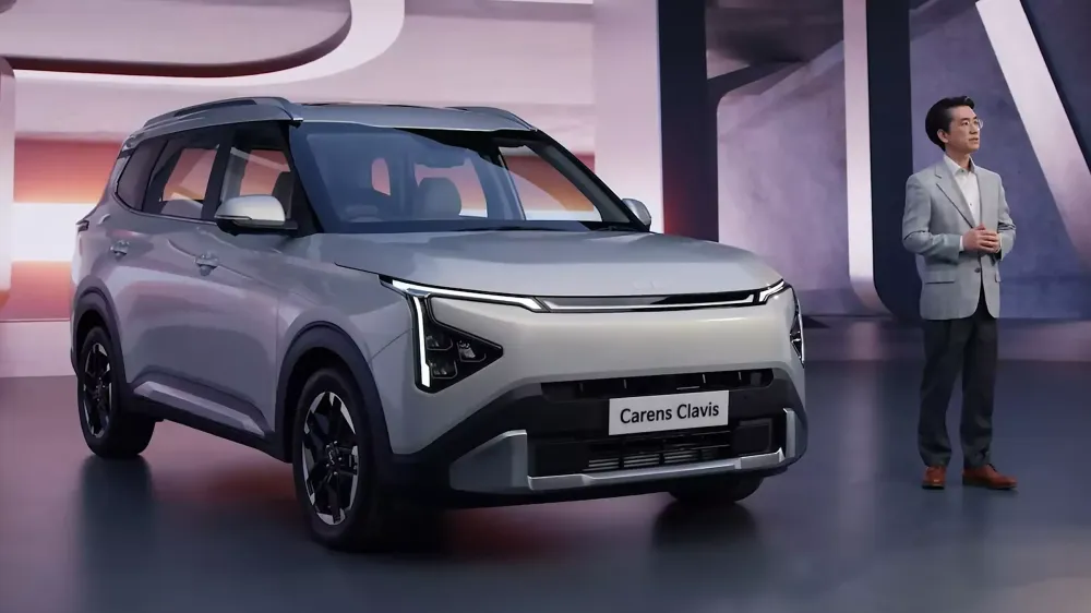 Kia Carens Clavis EV: MPV Listrik Produksi Lokal Indonesia Diprediksi Hadir Akhir 2026 Kia carens clavis