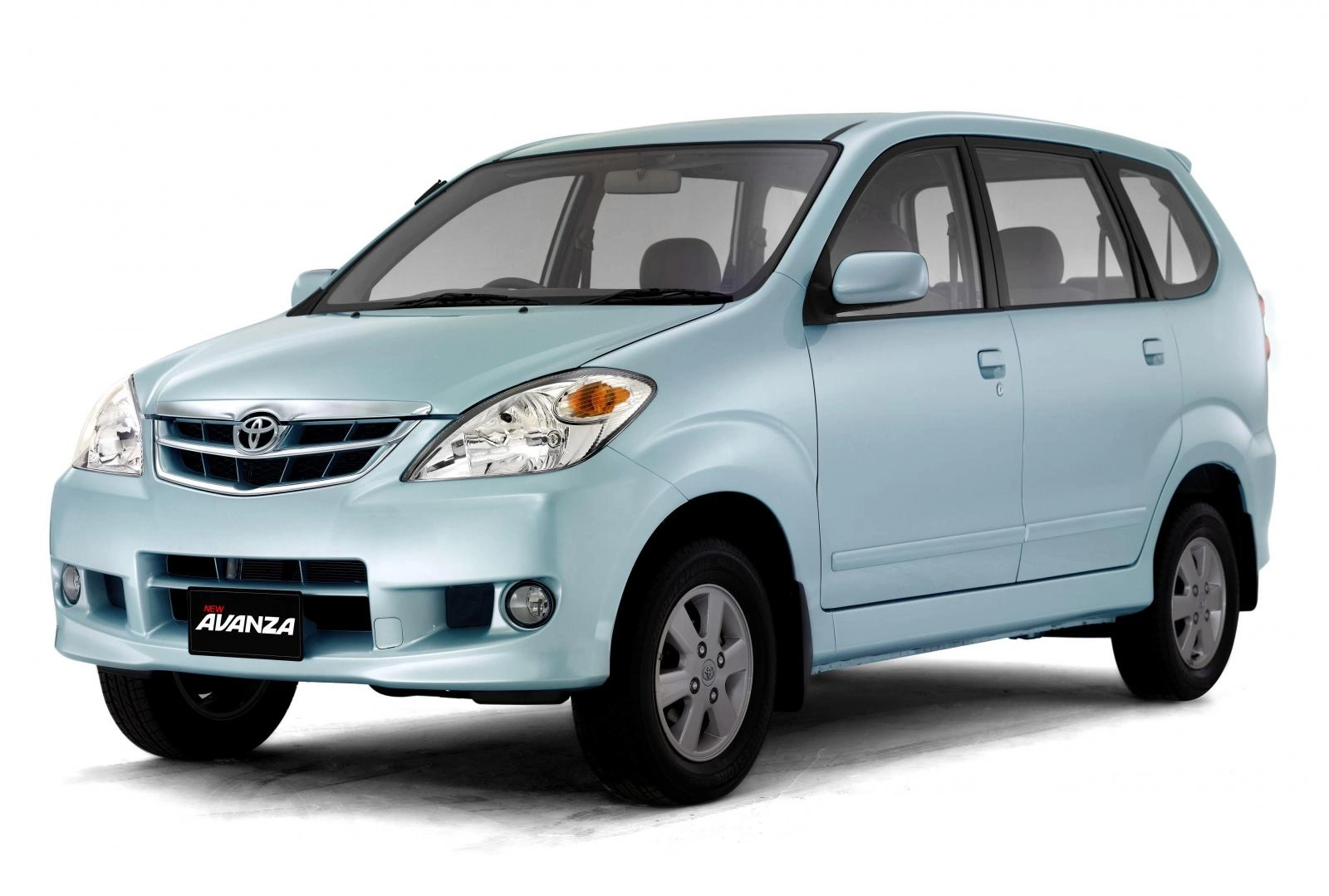 mobil bekas 100 jutaan - Moladin