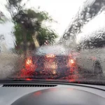 Kaca Mobil Berembun Saat Hujan? Cek 7 Cara Mengatasinya! - Tuwaga