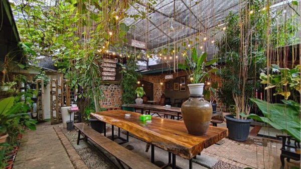 tempat nongkrong jakarta selatan - Moladin