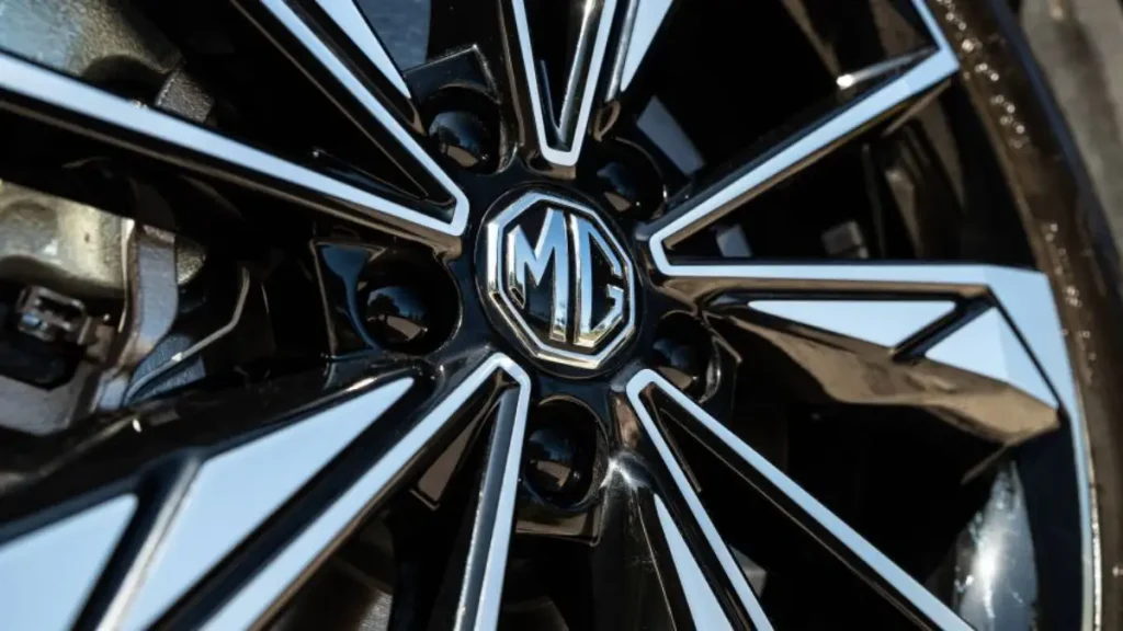 MG4 EV Urban Resmi Meluncur Global, Ini Spesifikasi dan Jarak Tempuhnya! uugmxmaidusjflv4a4n7l3aq9bpt