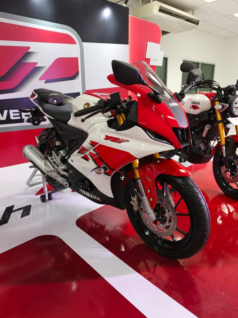 Ada Bebek Juga, Berikut 4 Model Yamaha Anniversary 70 Tahun Beserta Harganya! yamaha 70 anniversary 7