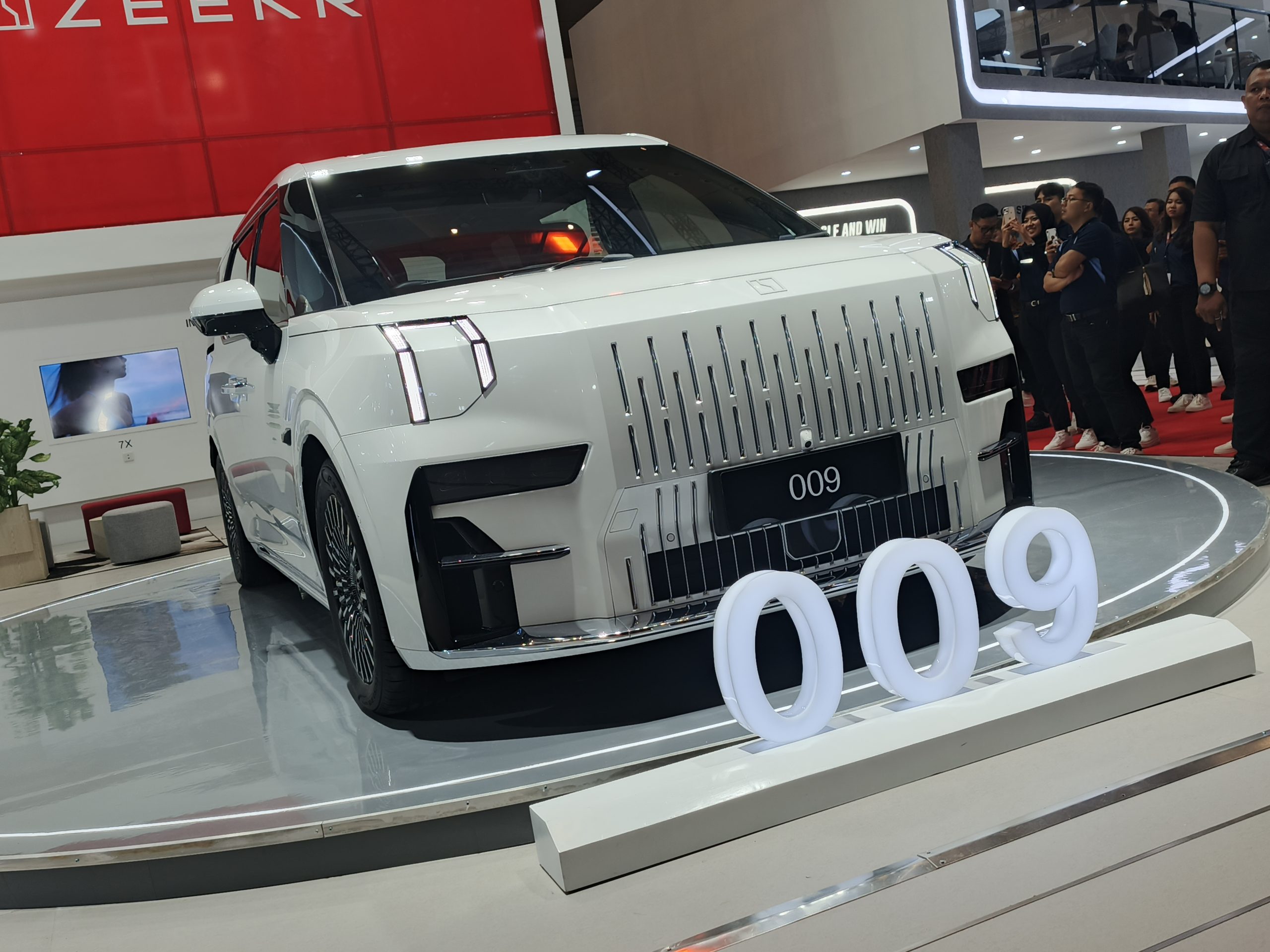 Spesifikasi ZEEKR 009 dan 7x, Dua Model Flagship di Bawah Geely Group di Indonesia
