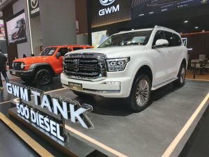 6 Perbedaan GWM Tank 500 Diesel dan Tank 500 HEV