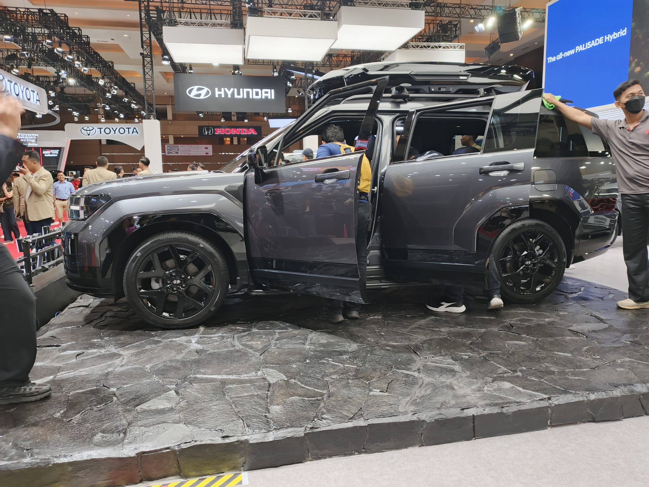 Spesifikasi Lengkap All-New SANTA FE XRT Yang Eksploratif Diajak Road Trip