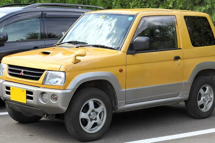 pajero mini