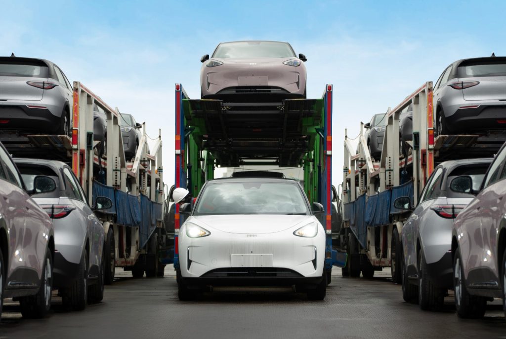 Geely Distribusikan 1.000 Unit Geely EX2 ke Diler