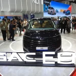 GAC E8 Hadir di IIMS 2026, MPV Hybrid untuk Keluarga - Tuwaga