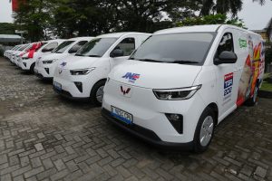 Begini Wujud Mitra EV Kolaborasi Wuling Dengan JNE Tangerang Dukung Logistik ‘Green Expedition’