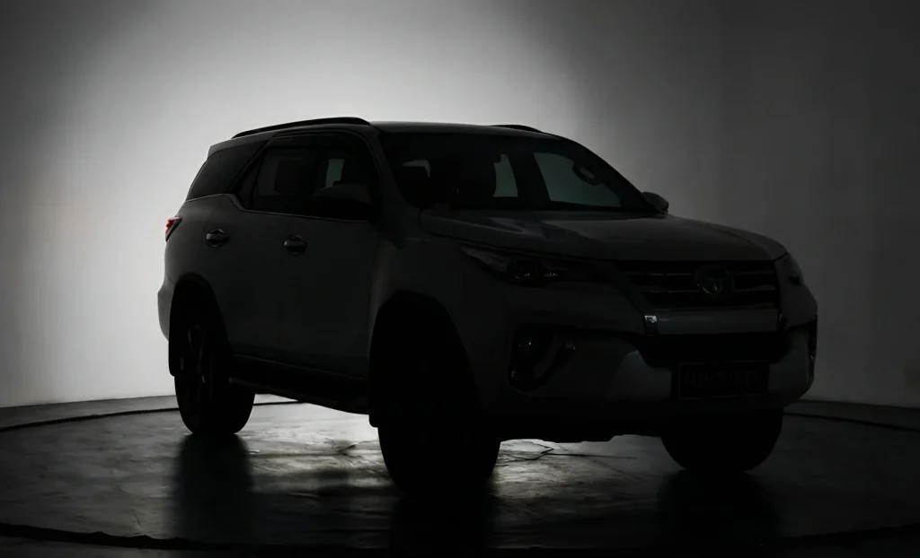 Toyota Fortuner Terbaru 2026 - Moladin