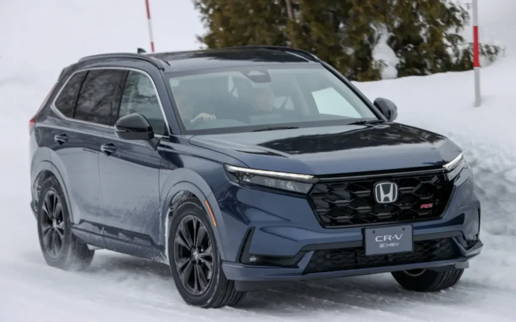 Honda CR-V Generasi 6 Resmi Meluncur, Teknologi Hybrid dan AWD Lebih Canggih cr v gen 6 biru