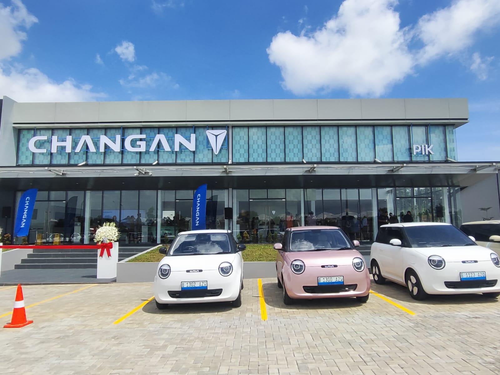 Serempak Changan Indonesia Tancap Gas Resmikan Tiga Dealer Baru di Jakarta dan Tangerang