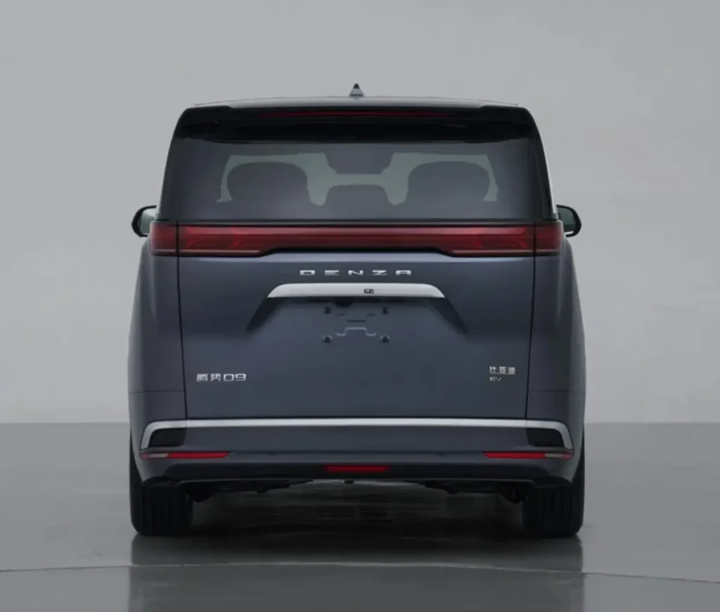 denza d9 bagian belakang