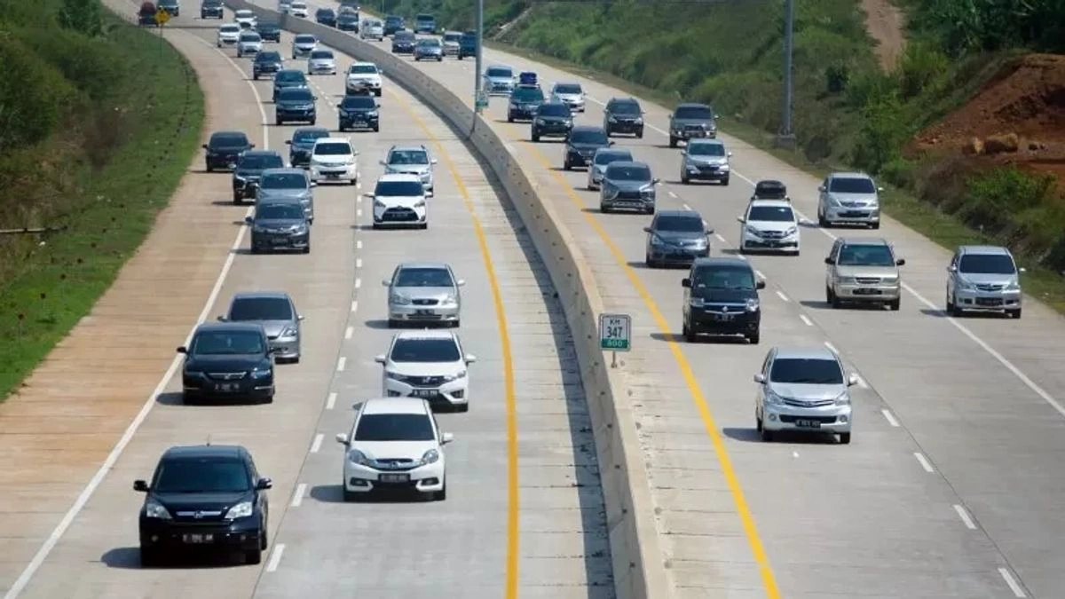 Jadwal One Way Mudik Lebaran 2026 dan Aturan Ganjil Genap jadwal one way mudik lebaran - Moladin