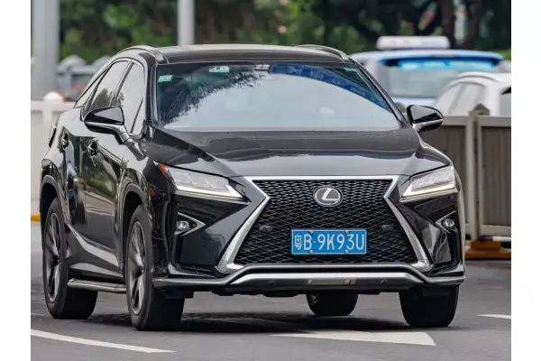 Harga Lexus RX 300 Bekas 2026: Cek Update Terbarunya harga Lexus RX 300