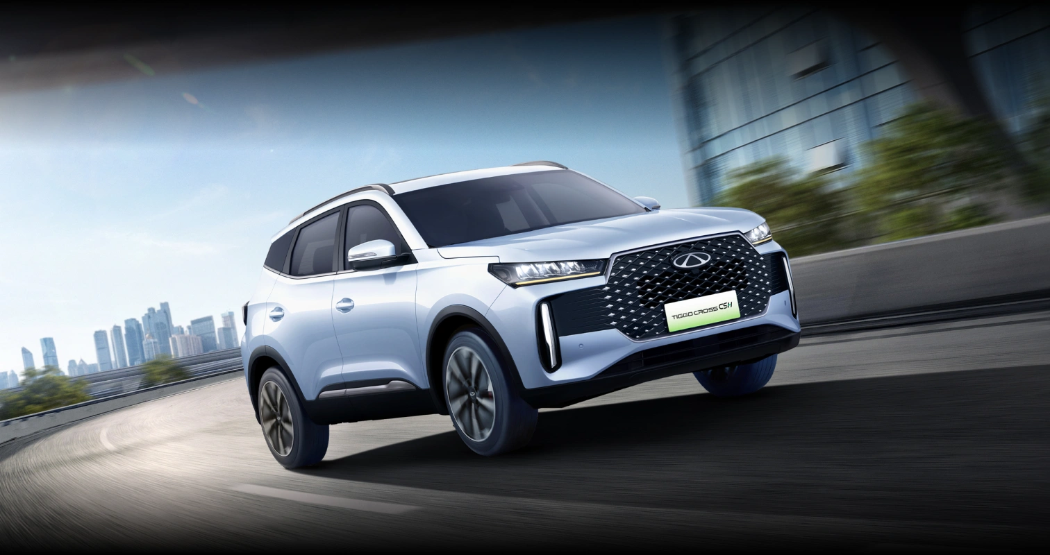 mobil hybrid 300 jutaan - Moladin