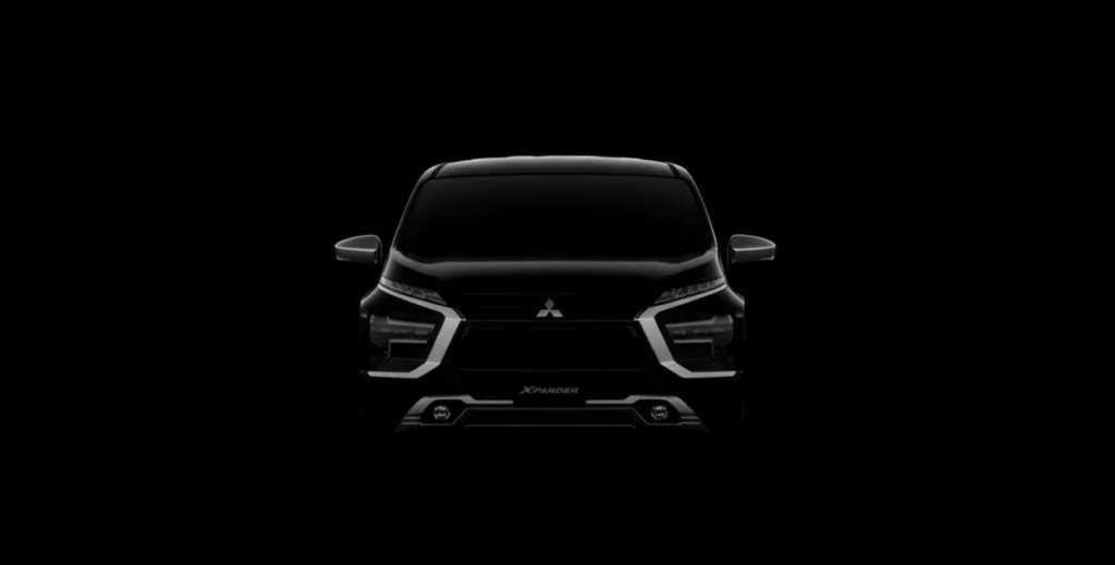 mobil hybrid mitsubishi - Moladin