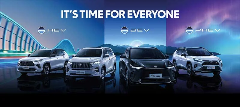 mobil hybrid toyota - Moladin