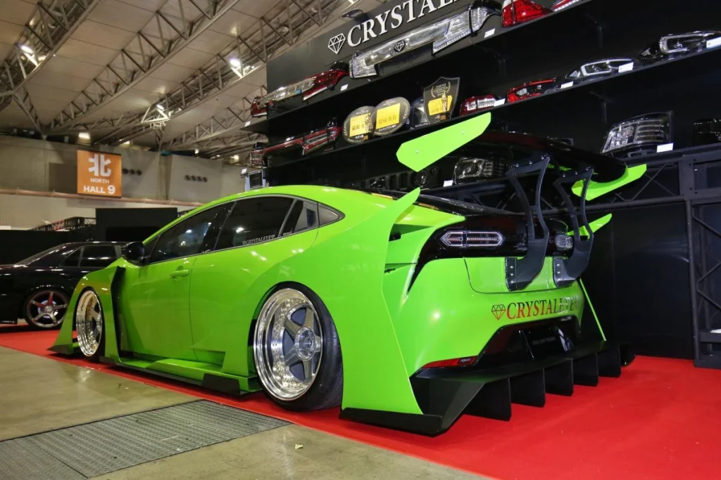 modifikasi Toyota Prius terbaru - Moladin