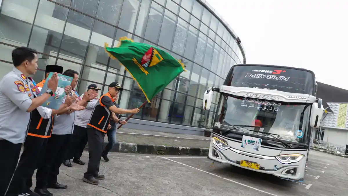 Mudik Gratis Pemkab Bandung Dibuka Hari Ini, Simak Cara Daftarnya! Mudik Gratis Pemkab Bandung Dibuka Hari Ini, Simak Cara Daftarnya!
