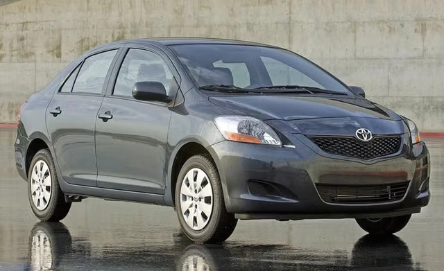 Spesifikasi & Harga Yaris 2010 Bekas: Masih Jadi Favorit di 2026! sekilas tentang toyota yaris 2010 - Moladin