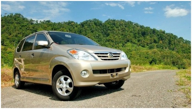 Harga Bekas Xenia 2006 Terbaru, Masih Jadi MPV Murah Favorit! spesifikasi Xenia 2006 - Moladin