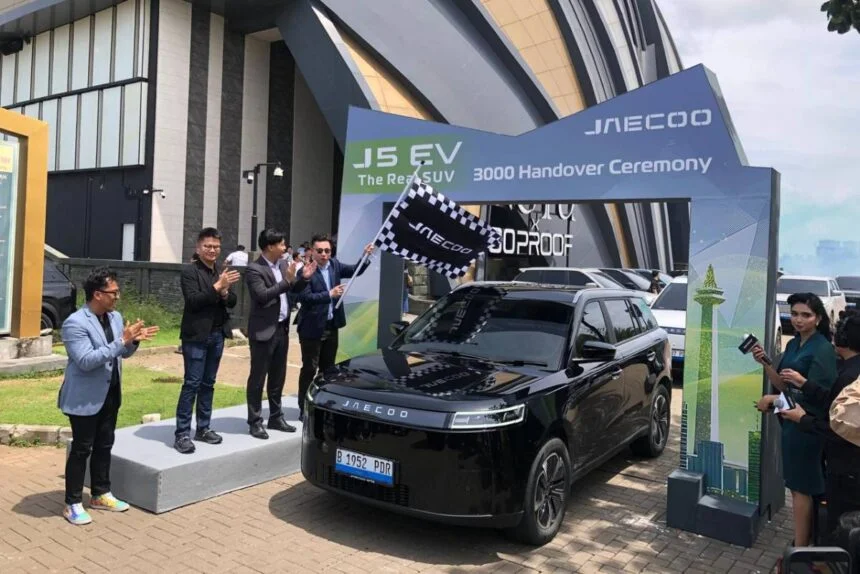 JAECOO J5, Geely EX2, atau BYD Atto 1? Adu Mobil Listrik Baru Rp200 Jutaan di GIIAS 2026 spk jaecoo j5 ev - Moladin