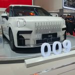 Geely Perkenalkan Merek Zeekr dan Pamer Zeekr 7X dan 009 - Tuwaga
