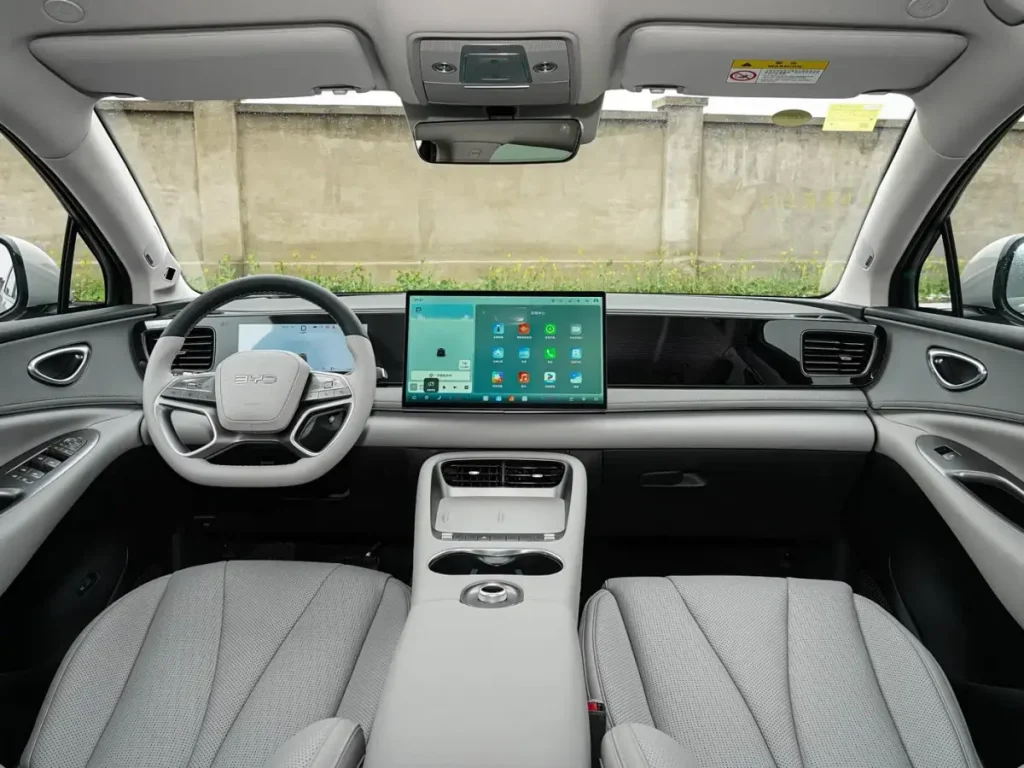 BYD Sealion 06 EV Kabin