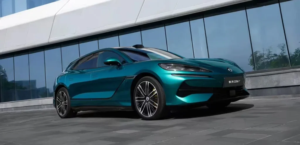 Denza Z9 GT, Mobil Listrik Premium dengan Jarak Tempuh 1.036 Km! Denza Z9 GT - Moladin