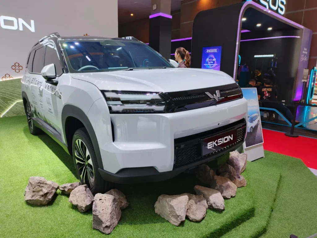 Wuling Eksion