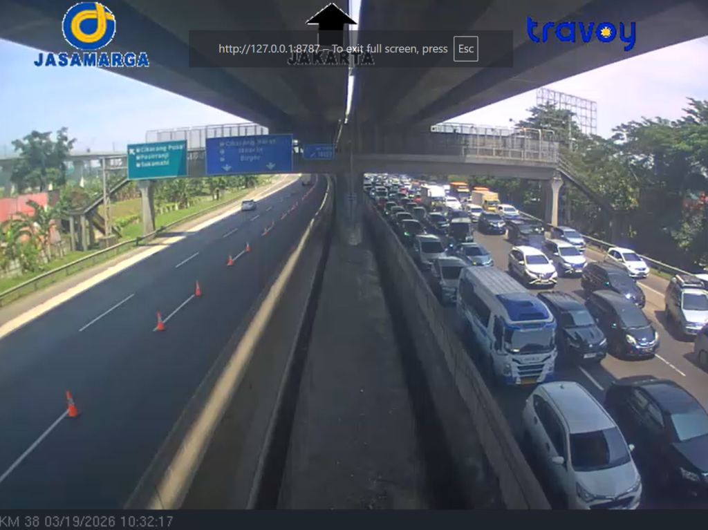 pantauan jalan tol jakarta CIKAMPEK KM 38+000 pada pukul 10.37 wib