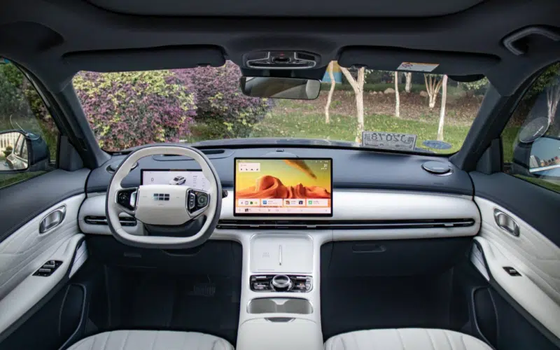 interior Geely Galaxy Starshine 7 PHEV - Moladin