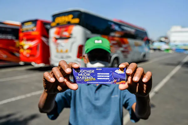 Mudik Gratis Pertamina 2026 Dibuka, Cek Link Daftar & Kota Tujuan! mudik gratis bareng Pertamina 2026 - Moladin