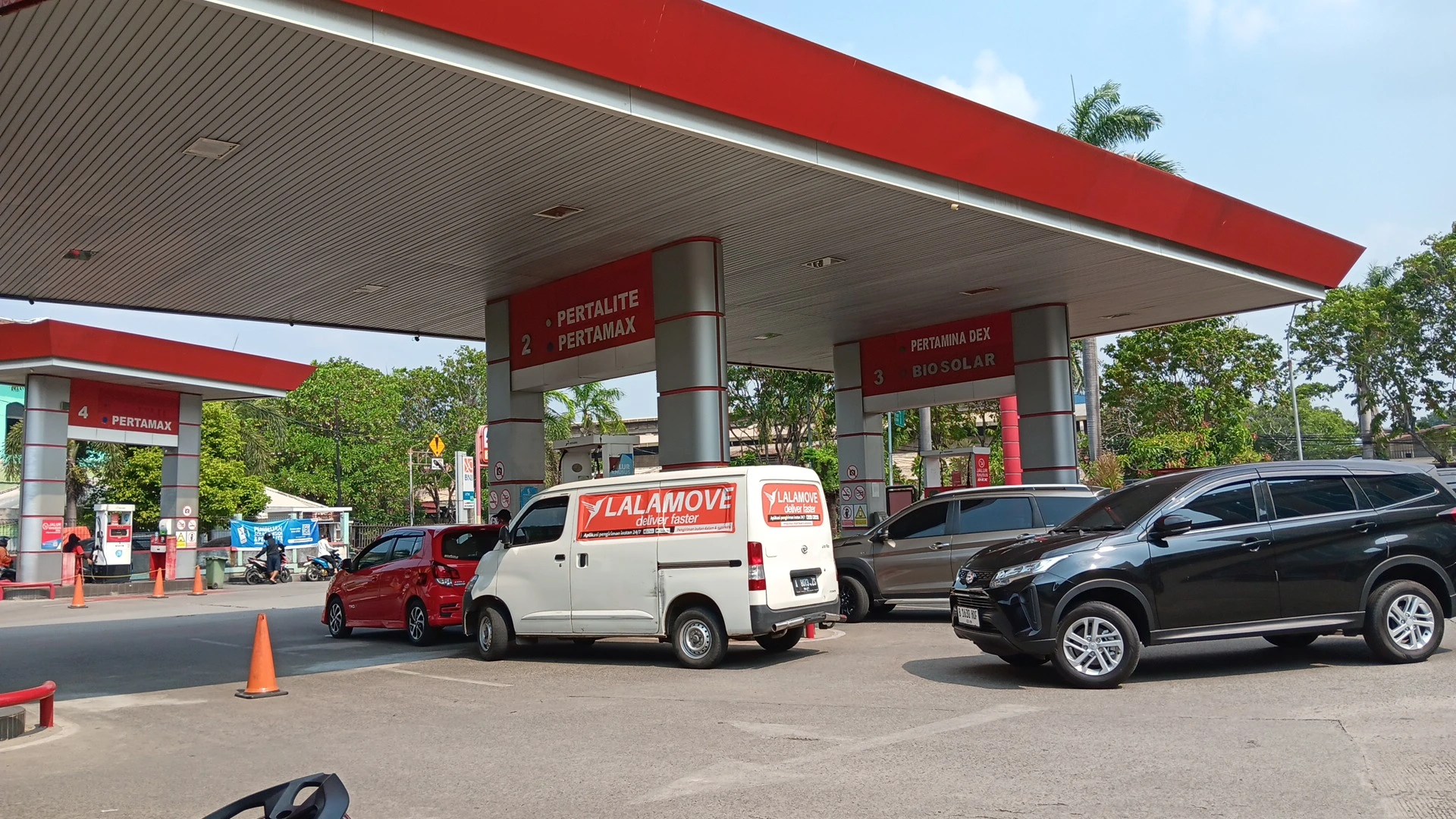 Update Harga BBM 01 Maret 2026: Pertamina, Shell, BP, Vivo Kompak Naik! Update Harga BBM 01 Maret 2026: Pertamina, Shell, BP, Vivo Kompak Naik!