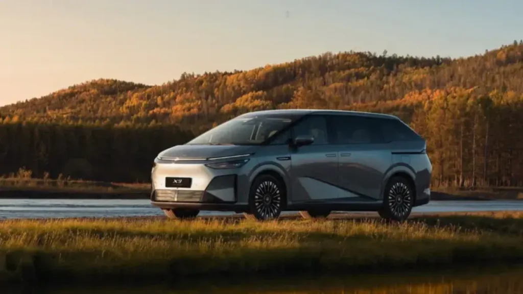 Xpeng X9 2026 Resmi Meluncur, Harga Mulai 750 Jutaan! xpeng x9 body image