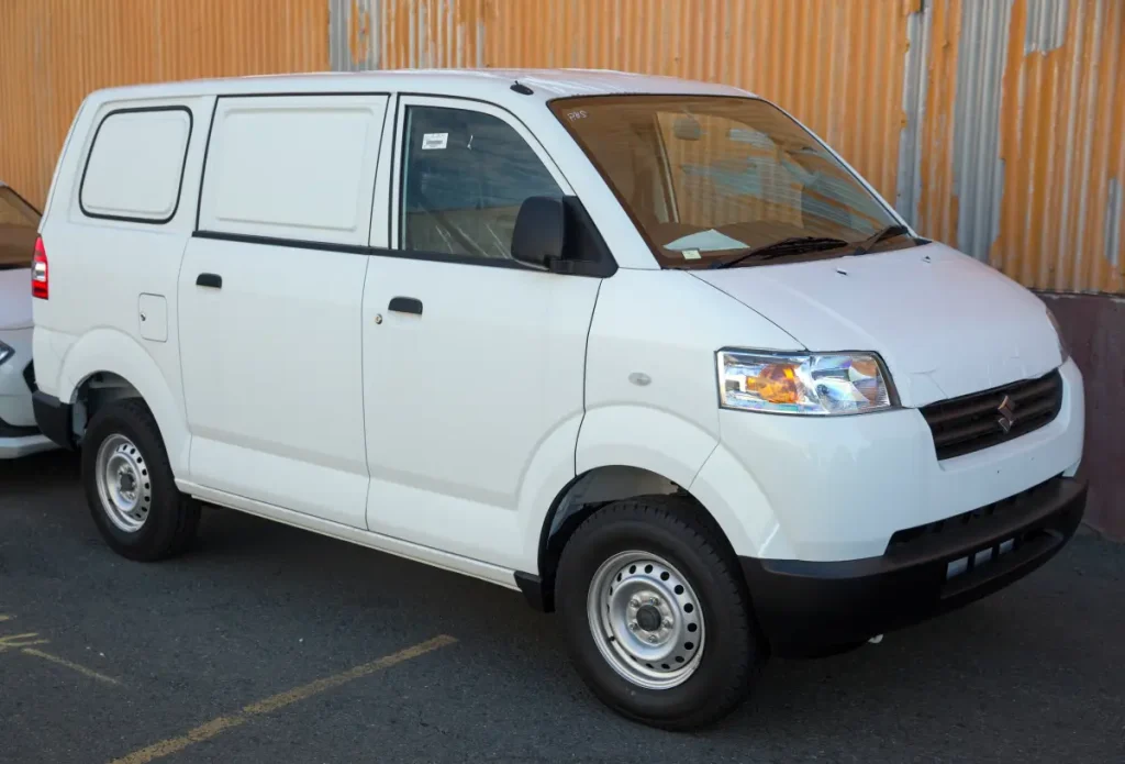 2022 Suzuki APV Blind Van in Solid White front right side