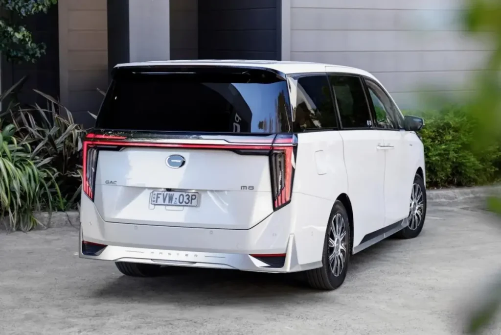 2025 12 2026 gac m8 phev 10