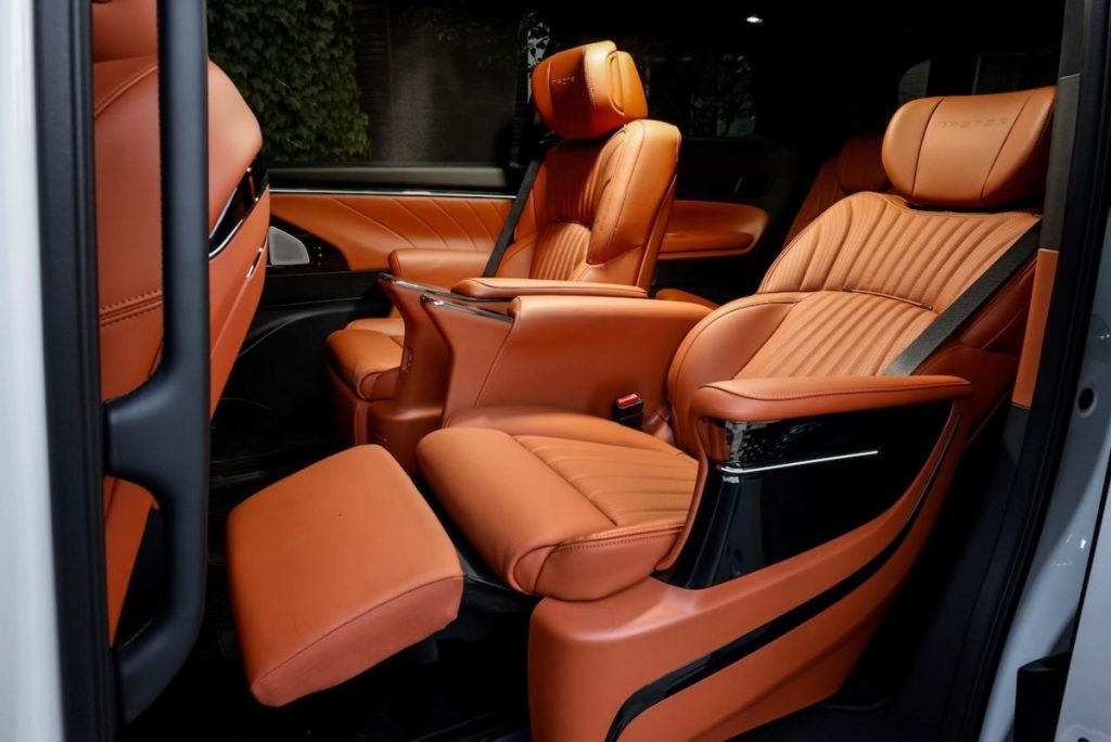 2025 12 2026 gac m8 phev 37