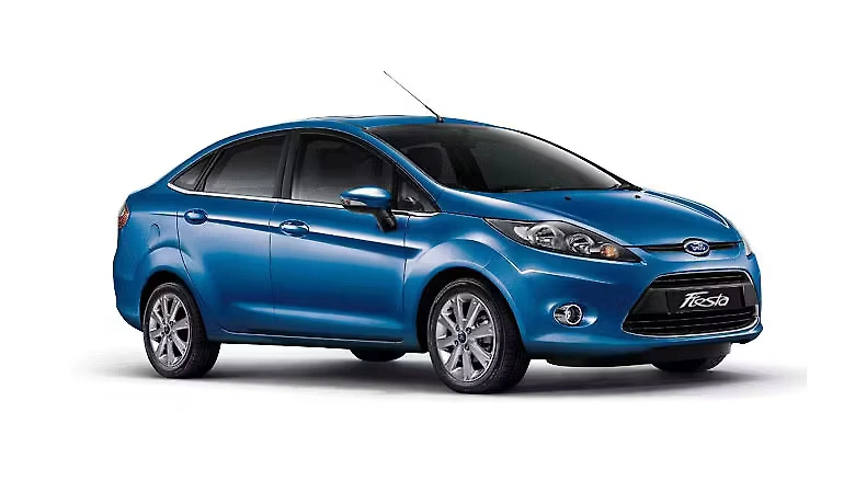 Ford Fiesta hatchback bekas 100 jutaan - Moladin