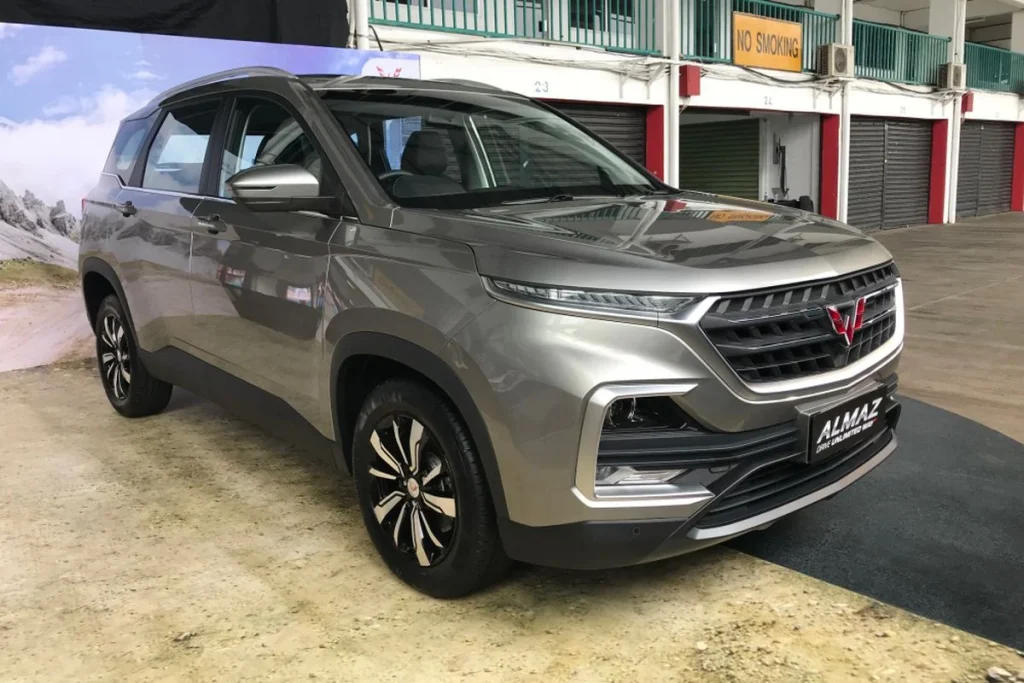 Wuling Almaz  7-seater murah - Moladin