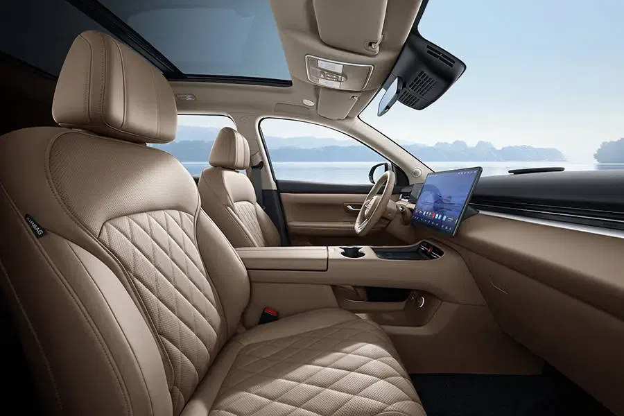 DFSK Seres E5 Plus Tertangkap Kamera, Siap Rilis di GIIAS 2026? Interior DFSK Seres E5 Plus - Moladin