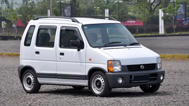 5 Mobil Bekas 60 Jutaan Paling Worth It, Irit, dan Bandel! Suzuki Karimun Kotak mobil 60 jutaan - Moladin